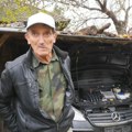 Vlada pre 18 godina na lutriji osvojio "mercedes" i nikad ga nije vozio: "Čuvam ga kao oči u glavi, ne dam ga ispod cene"…
