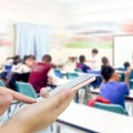 Ova evropska država ulazi u totalni rat protiv telefona u školama: Ništa više neće biti isto