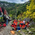 Najmanje 100 ljudi povređeno u sudaru dva voza u Slovačkoj