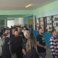 Na Kosovu se danas održavaju vanredni parlamentarni izbori