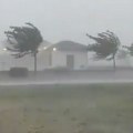 Snažno nevreme stiglo u Hrvatsku! Oluja u Istri i Kvarneru, vetar čupa stabla, na snazi najviši stepen upozorenja (video)
