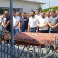 Stotine ljudi na sahrani Đengizu i Denisu Onderu, žrtvama pomahnitalog ubice Nermina Sulejmanovića (video)