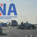 Karambol na auto-putu na Novom Beogradu: Težak lančani sudar, vozila potpuno slupana (FOTO)