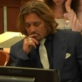 Bolna ispovest Džonija Depa: Majka ga tukla pepeljarom, a prijatelji "pustili niz vodu" kad mu je bilo najteže