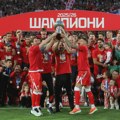 POLUVREME - Zvezda podigla pehar, pogodila stativu, pa stala, OFK vodi na "Marakani"!