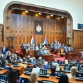 Nastavljena vanredna sednica Skupštine o nepoverenju Vladi Srbije