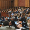 Izbori 18. ili 25. oktobra, a gde je tu opozicija? Za sad se naziru tri kolone i jedno veliko pitanje