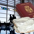 "Ljudska glupost je neograničena!" Srbi masovno uvijaju pasoše u foliju zbog bizarnog trenda: IT stručnjak objasnio o čemu se…