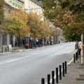 Ispred biračkih mesta u Kragujevcu građani u redovima čekaju da glasaju