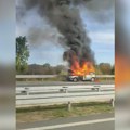 Jeziva scena na auto-putu "Miloš Veliki" Fiat buknuo u plamen, evo šta je uzrok nesreće (foto/video)