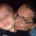 Skrhana majka dečaka (2) koji je umro od gladi pored tela mrtvog oca: „Falilo je pet centimetara da dohvati police u…