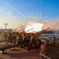 U Novom Sadu izvršena počasna artiljerijska paljba povodom Dana državnosti