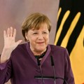 Merkel: I interesi Rusije moraju da budu uzeti u obzir