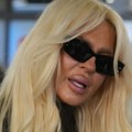 Jelena Karleuša se pojavila u centru grada i šokirala sve: Više se ne krije, uhvaćen trenutak, pevačica blista