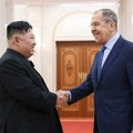 Lavrov se sastao sa Kim Džong Unom i preneo pozdrave Vladimira Putina /video/