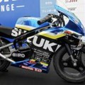 Suzuki predstavio mini električni GSX-R