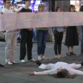Performansom obeleženo pola godine od zvučnog topa ispred SKC-a