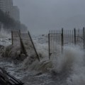 Tajfun Ragasa pogodio južnu Kinu: Evakuisano skoro dva miliona ljudi
