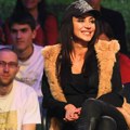 Bila na Farmi, ostavila verenika pred svadbu, a u jeku karijere sve batalila! Nakon mnogo vremena pokazala muža i troje dece…