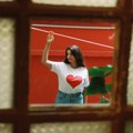 Dea predstavlja debitantski EP "Kao neko ko se voli"