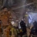 Užas! Srušila se dva ulaza u stambenoj zgradi Prilikom raščišćavanja ruševina spasioci u Rusiji održali minut ćutanja…