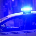 Uhapšen Novosađanin: Pokušao da opljačka muškarca, pa mu demolirao automobil i ukrao mobilni telefon
