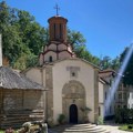 Светли петак прослављен у манастиру Драганац на Косову и Метохији