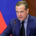 "Ne mogu da garantujem da će Kijev doživeti 10.: Maj" Medvedev zapretio Ukrajini posle izjave Zelenskog o Danu pobede u…