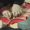 Lepota starih zanata Jednomesečna škola zlatoveza traje do 4. jula u Beogradu kod likovne umetnice dr Vere Marković, a evo i…