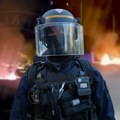 Potpuni haos u srcu Evrope, nezapamćeno nasilje na ulicama! "Urbani gerilci" zauzeli put, kidišu i na specijalce: Meštani u…