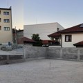 Crkva bahati investitor: Izmeštaju trafostanicu iz svog u tuđe dvorište