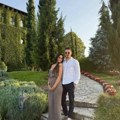 Pevačica otkrila pol bebe Na specifičan način otkrila fanovima da li nosi dečaka ili devojčicu (foto)