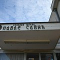 Roditelji se ponovo okupili ispred OŠ "Pavle Savić" dok traje nastavničko veče: Očekuje se sastanak sa Školskim odborom