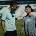 Fudbaleri Zvezde uplatili 100.000 evra sa derbija za lečenje velikog Grobara: Potez koji je oduševio Srbiju!
