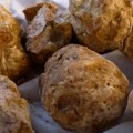 Карлићи на аукцији у Сотебију продали три бела тартуфа за 17.500 евра