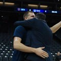 Uvek je fešta kad se Srbi sretnu! Divac grlio Jokića, a onda tražio da mu pokaže jednu stvar! (video)