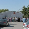 Gračanica: Zaposleni u institucijama 6. dan protestuju u znak podrške uhapšenim Srbima