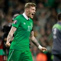 Pretnje smrću zbog jednog simbola: Poznati fudbaler menja sport