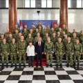 Polaznici najvišeg vojnog usavršavanja u poseti pokrajinskoj vladi Važnost saradnje potvrdilo i nevreme od letos (foto)