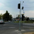 Sve više semafora u Loznici: Postavljeni na raskrsnici Banjske ulice i Bulevara Dositeja Obradovića, očekuju se još dva