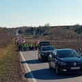 Studenti beogradskih fakulteta nastavljaju šetnju do Novog Sada, noć proveli u Inđiji