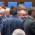 Makljaža u Bugarskom parlamentu! Haos tokom raspave o prelasku na evro: Janjičari sahranjuju našu zemlju