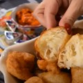 Ovo je trik kako da uštipci upiju manje ulja: Ideja za ukusan doručak