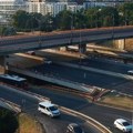 Од 22 часа затворена крајња десна трака на Газели код уливне рампе обнавља се мост