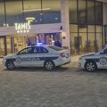 Petrović (SRCE): Policija večeras ispraznila hotel u Pančevu tokom seminara proevropskih opozicionih stranaka, navodno dojava…
