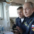 Нова провокација Путина: Ракетна флота је кренула у акцију ФОТО