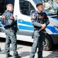 Pucnjava u srednjoškolskom kampusu: Ubijena učenica (18) i čovek koji je pokušao da je odbrani
