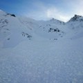 Немачки планинар се бори за живот након пада са 100 метара