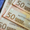 Evro pao na najniži nivo za 17 meseci zbog političkih rizika u Francuskoj i Španiji