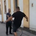 Uhapšen nasilnik koji je ujeo bivšu ženu u sremskoj Mitrovici: Povukao je za kosu, udario i stiskao glavu o zid zgrade…